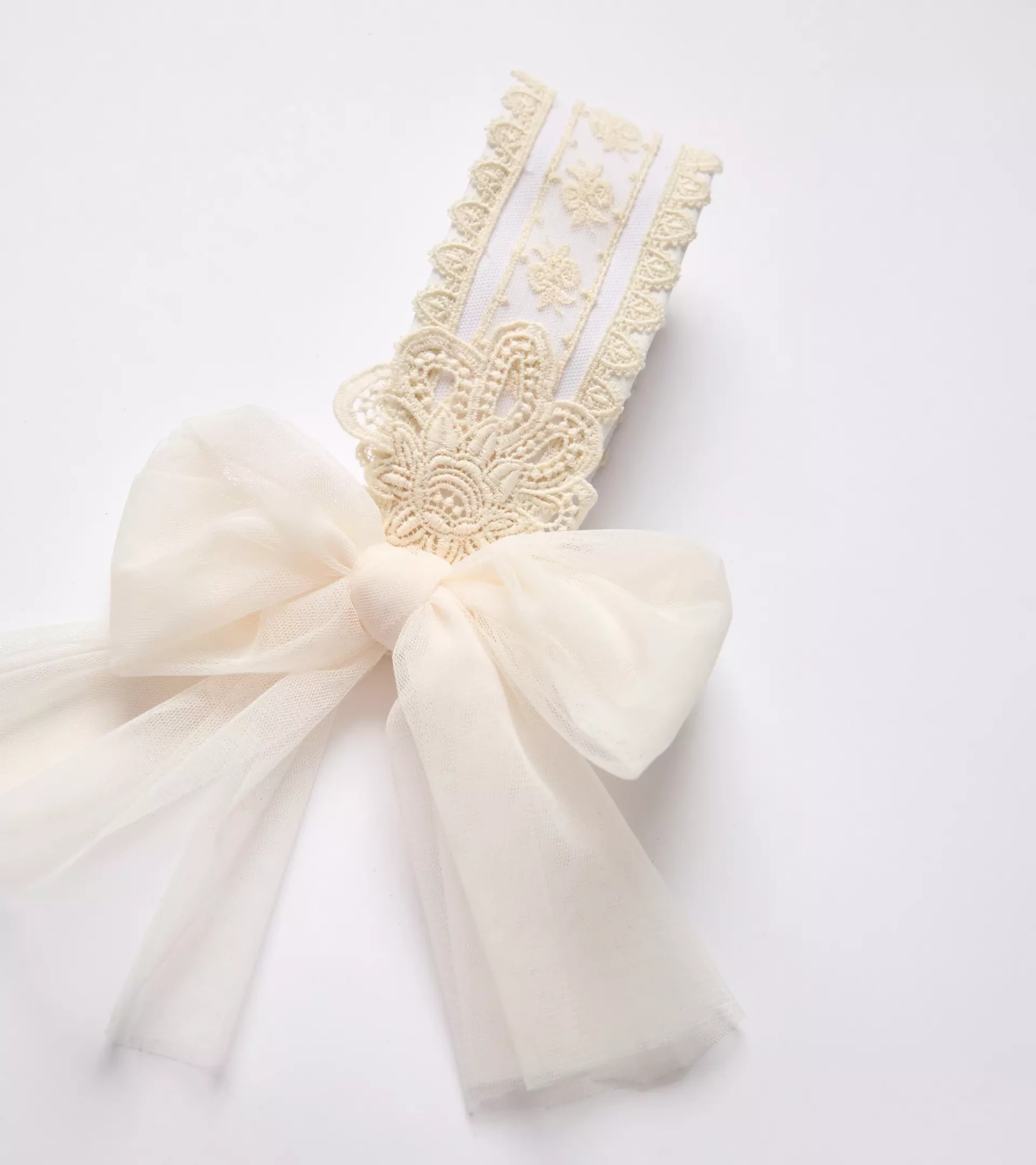 COLECCION-OTONĚO_INVIERNO-2025_0004s_0000_TIARA ANA 04