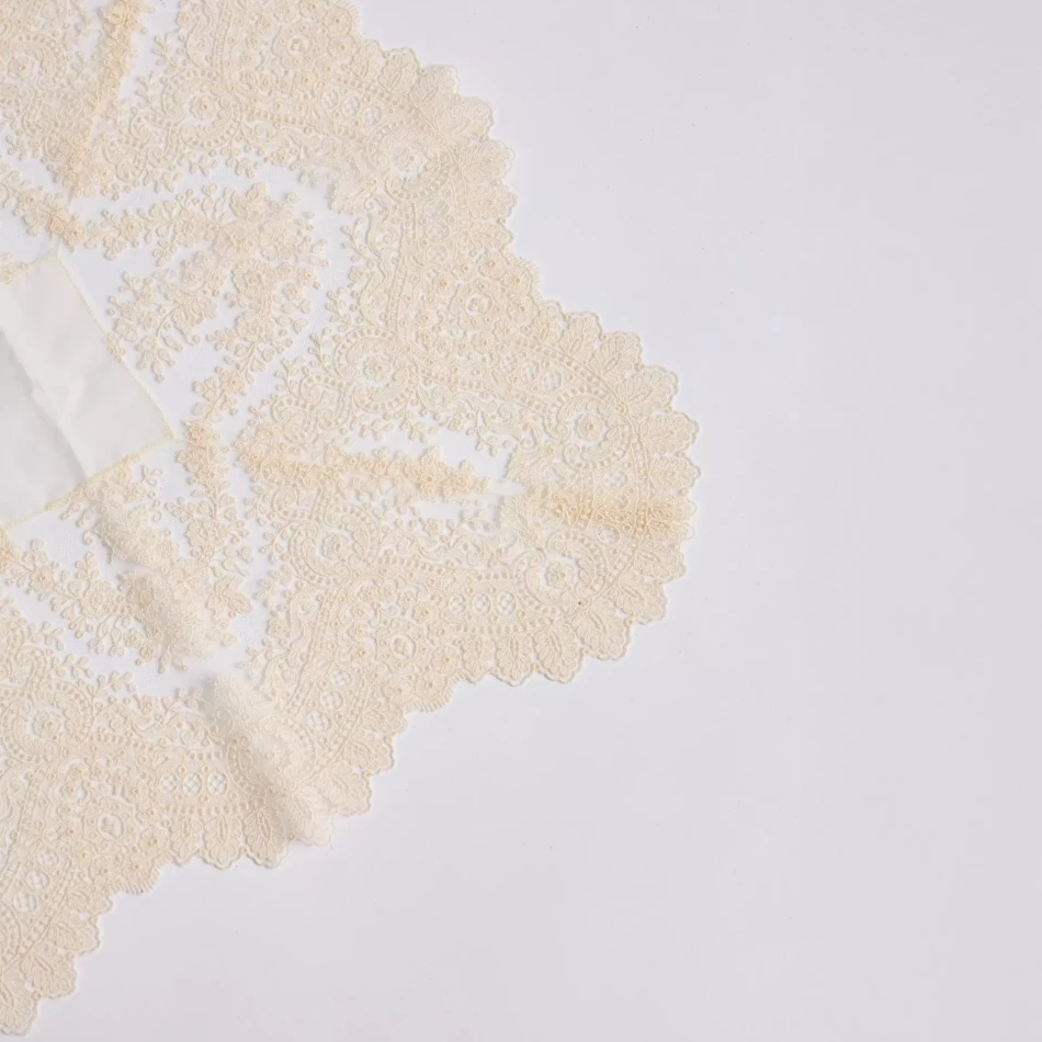 COLECCION-OTOÑO_INVIERNO-2025_0005s_0001_PAÑUELO ESTRELLA BEIGE_1.2