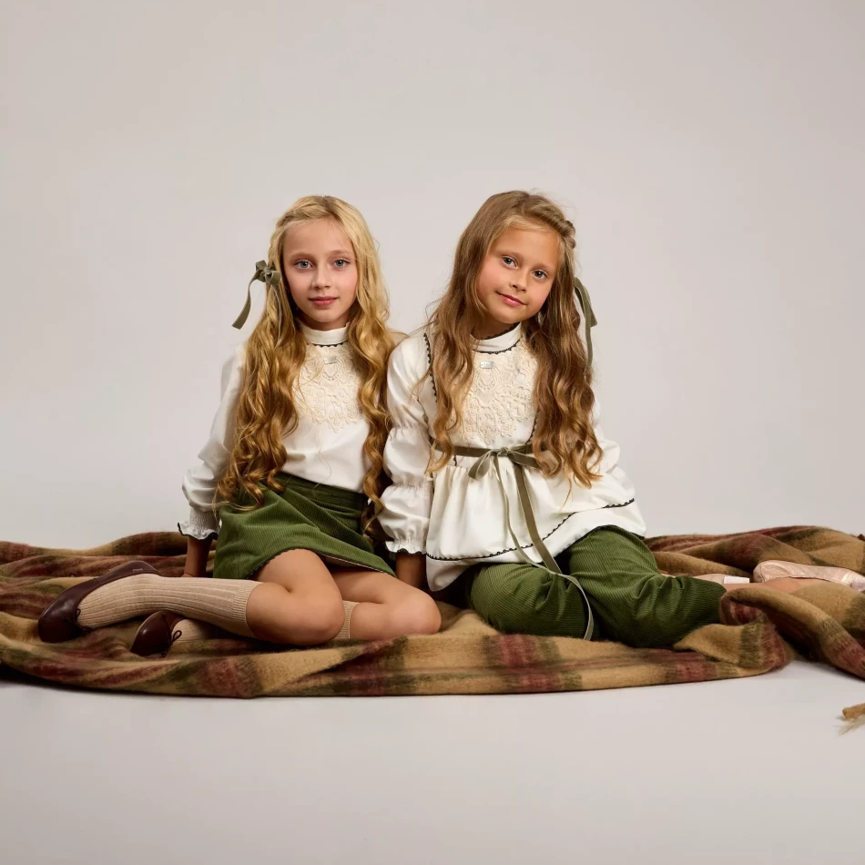 COLECCION-OTOÑO_INVIERNO-2025_0033s_0002_ASPEN 05 CUELLO REDONDO_1.4