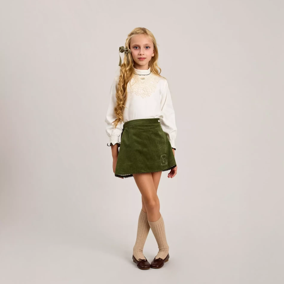 COLECCION-OTOÑO_INVIERNO-2025_0033s_0005_ASPEN 05 CUELLO REDONDO_1