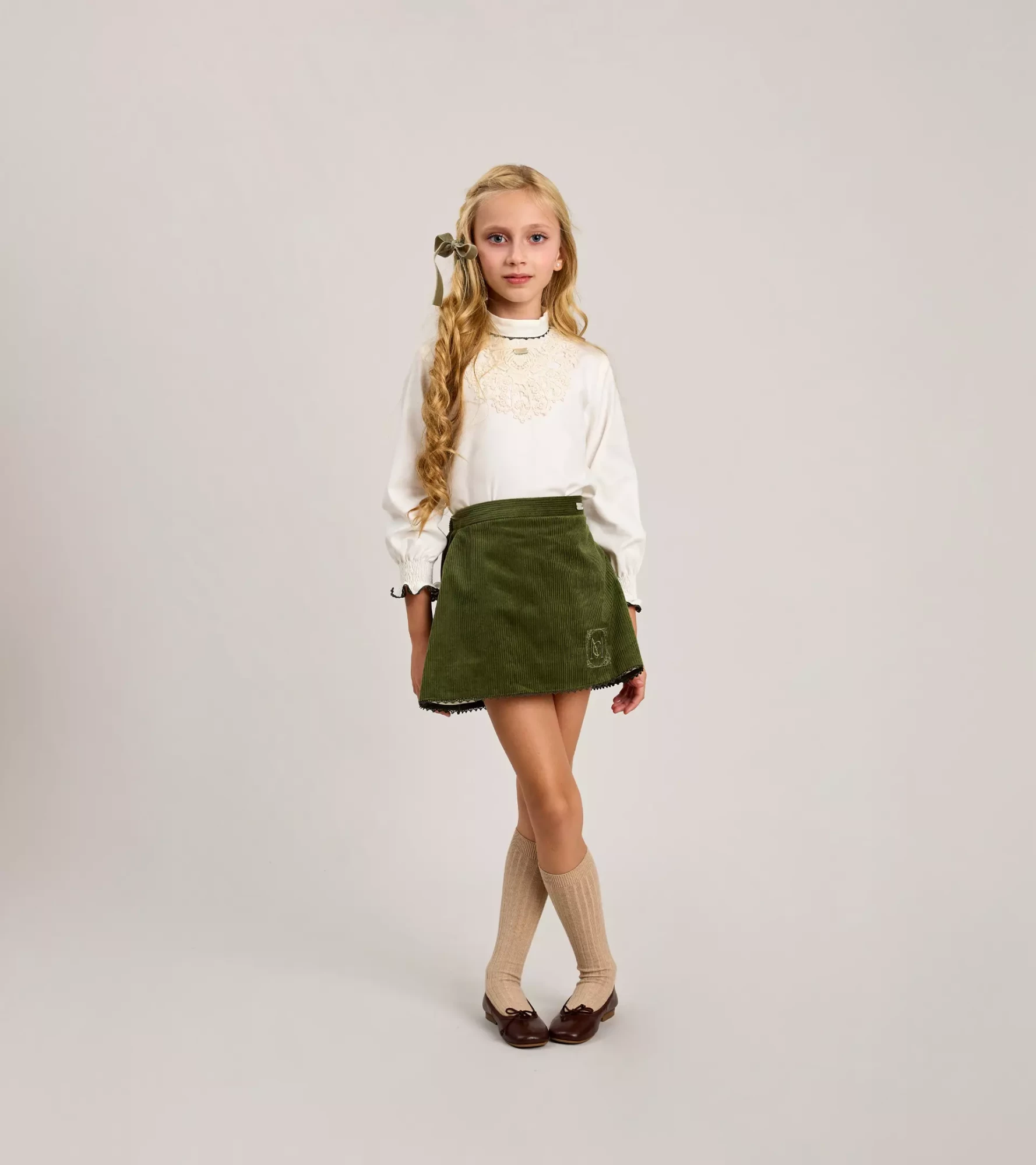 COLECCION-OTOÑO_INVIERNO-2025_0033s_0005_ASPEN 05 CUELLO REDONDO_1